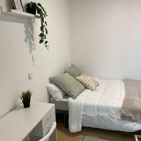 מדריד Juan Pantoja, Apartamento Para 2 En Metro Alvarado מראה חיצוני תמונה